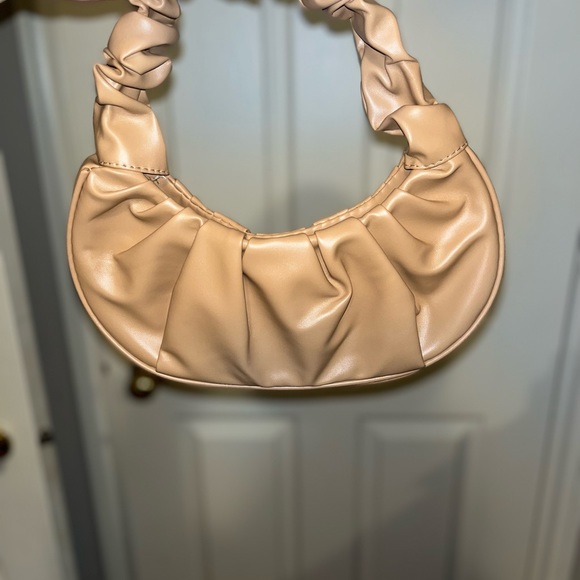 Ruched purse - Picture 3 of 4